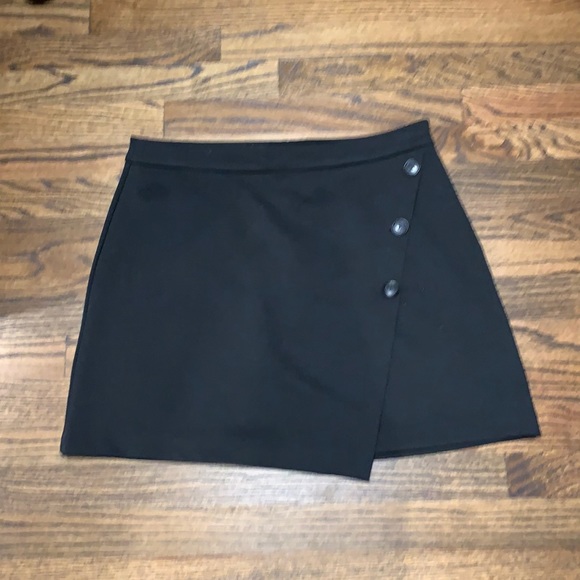 Classic black skirt from Banana Republic - Picture 1 of 6